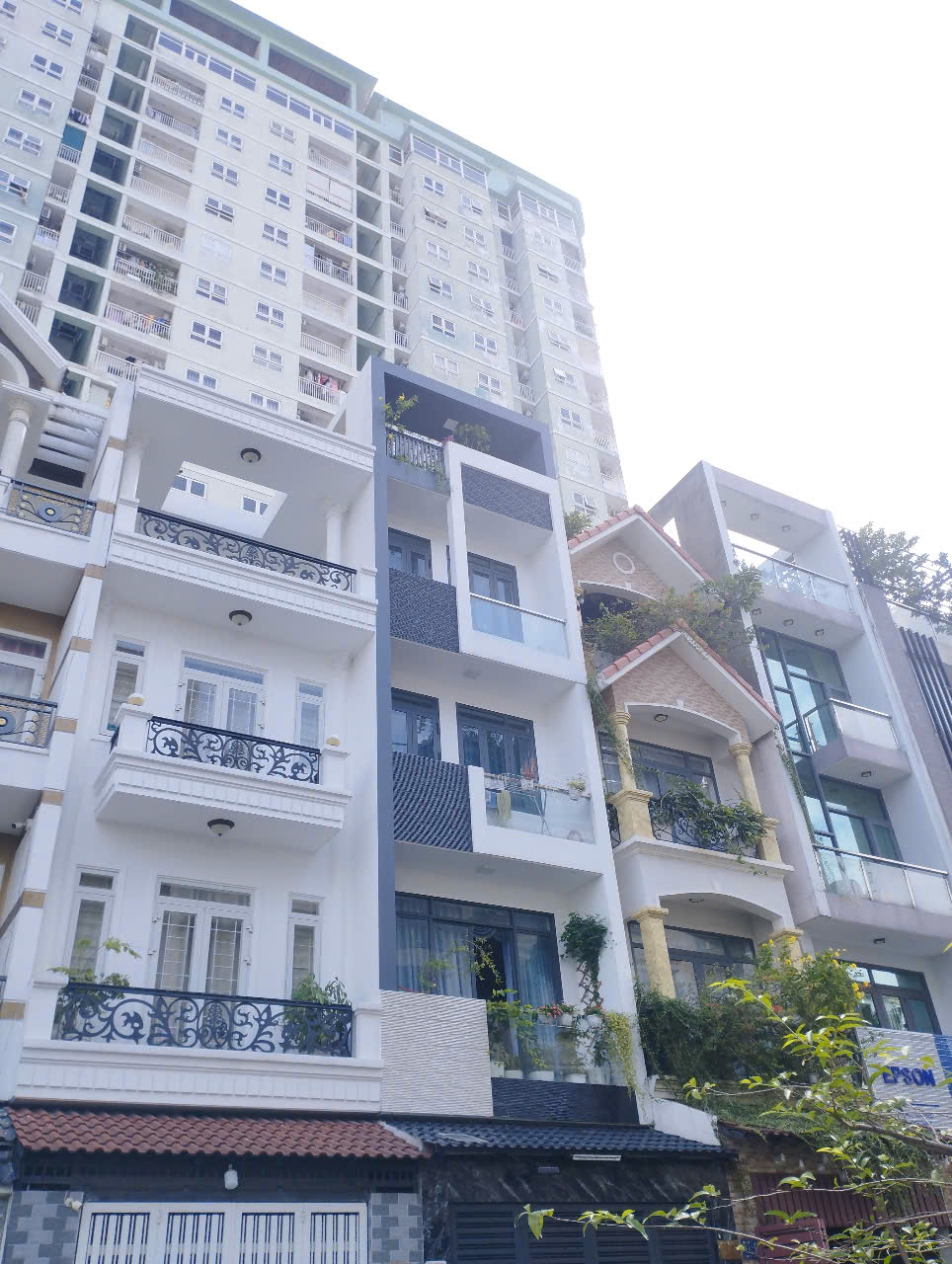 Hiếm Khu Tô Hiệu - Hòa Bình 52m2  - 5 tầng mới - HXH 7m THông - Ảnh chính